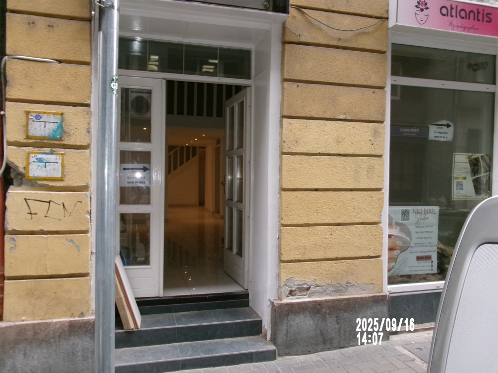 Kiadó üzlethelyiség Dohány utca