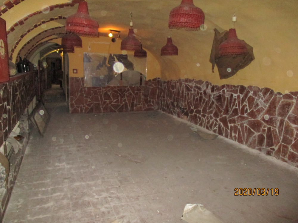 Kiadó üzlethelyiség Marek József utca